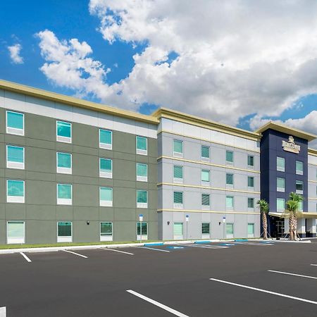 Hometowne Studios By Red Roof Tampa - Airport West Chase Ngoại thất bức ảnh